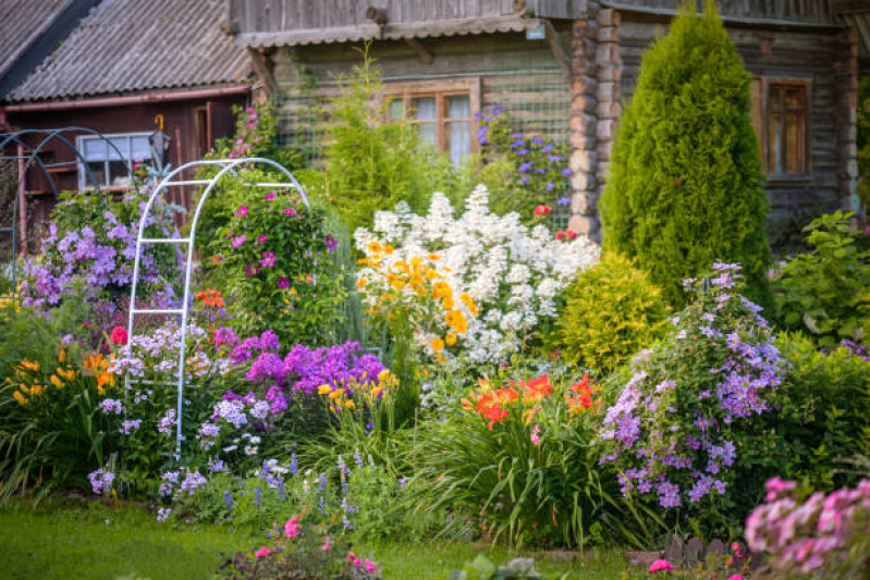Reformas de Jardins Residenciais Preço Empresa Que Faz Grumari - Reforma para Jardim Pequeno